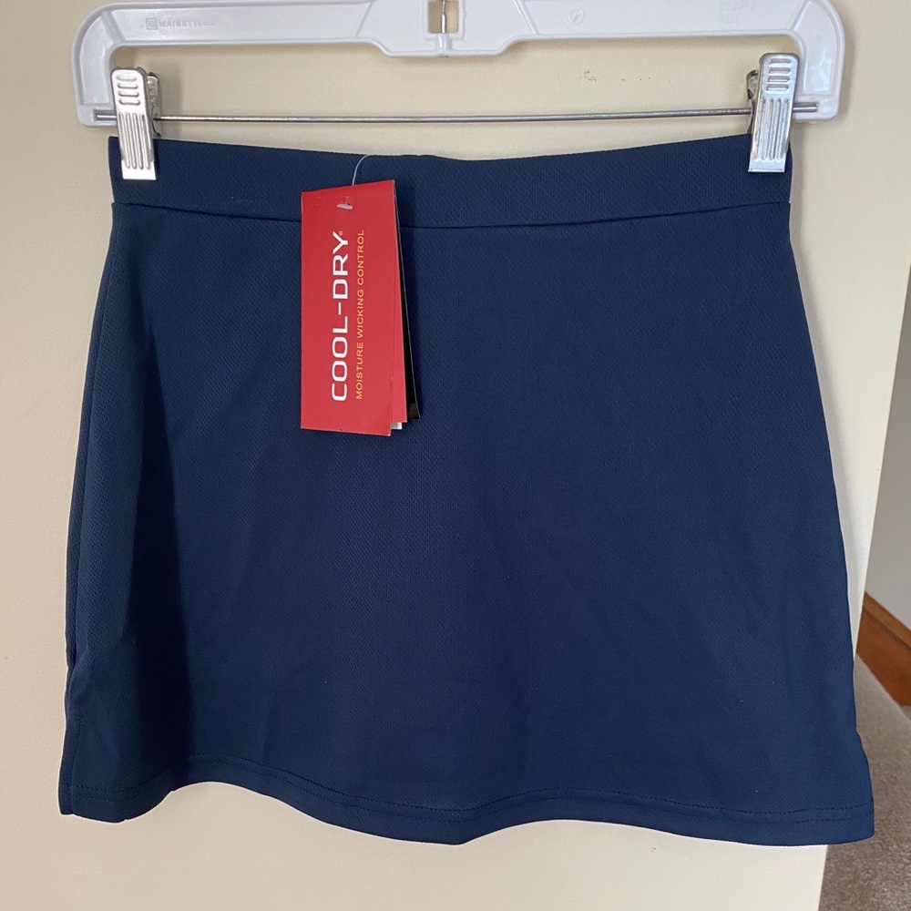 Spiro cool dry skirt size 10 (s) Nwt